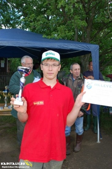 2. helyezett: Varga Tibor (Sellő Horgász Egyesület) 2820 gramm
